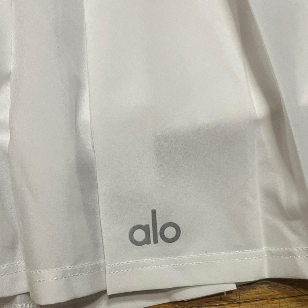 Alo Yoga Tennis Skirt - Picture 2 of 4